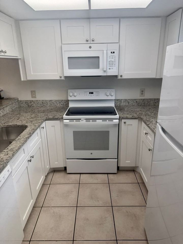 402 Big Cedar Way - Photo 4 of 21