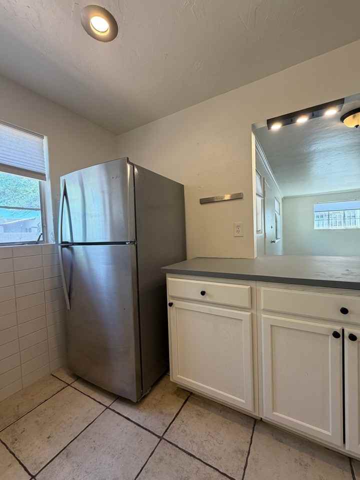 3411 E Pima St - Photo 7 of 20