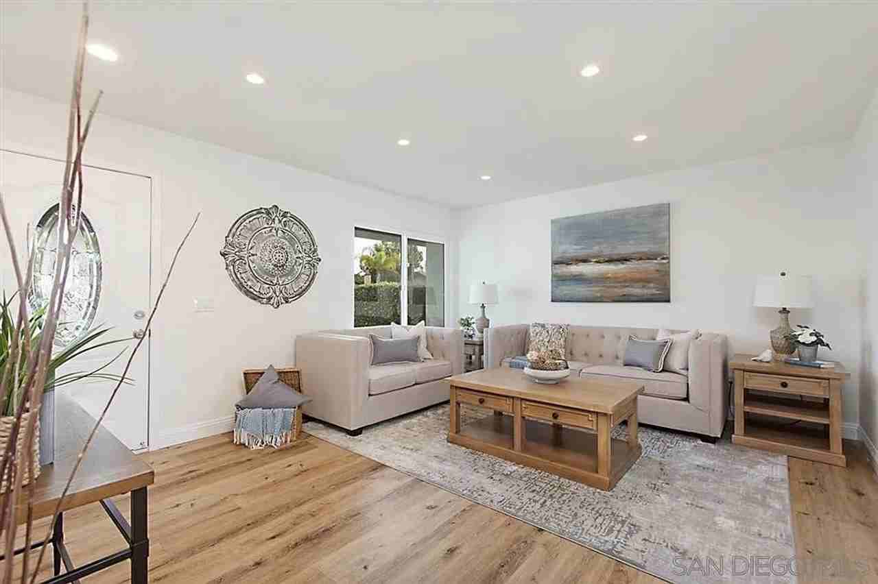 1512 Clavelita Pl - Photo 6 of 10