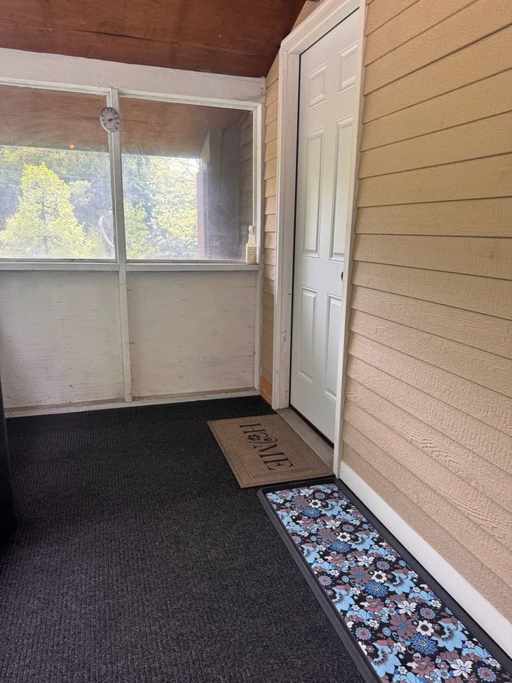 169 Glen Rd - Photo 3 of 14