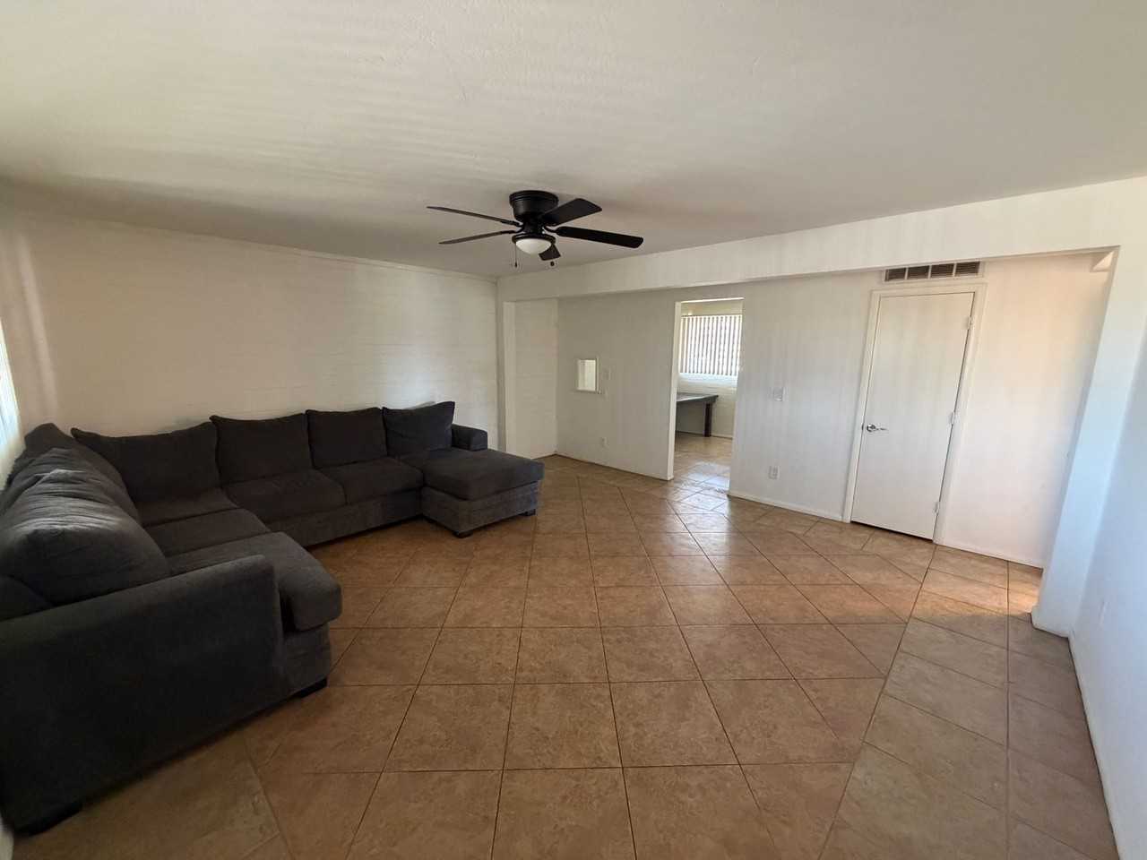 2150 W Missouri Ave #109 - Photo 3 of 16