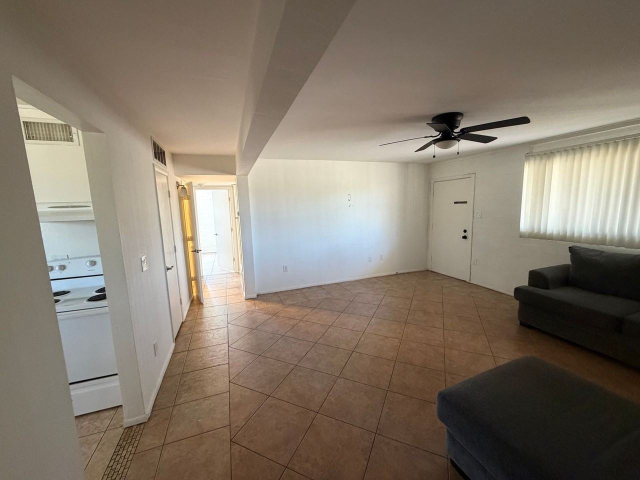 2150 W Missouri Ave #109 - Photo 5 of 16