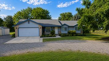 featured image of 4845 Heath Way