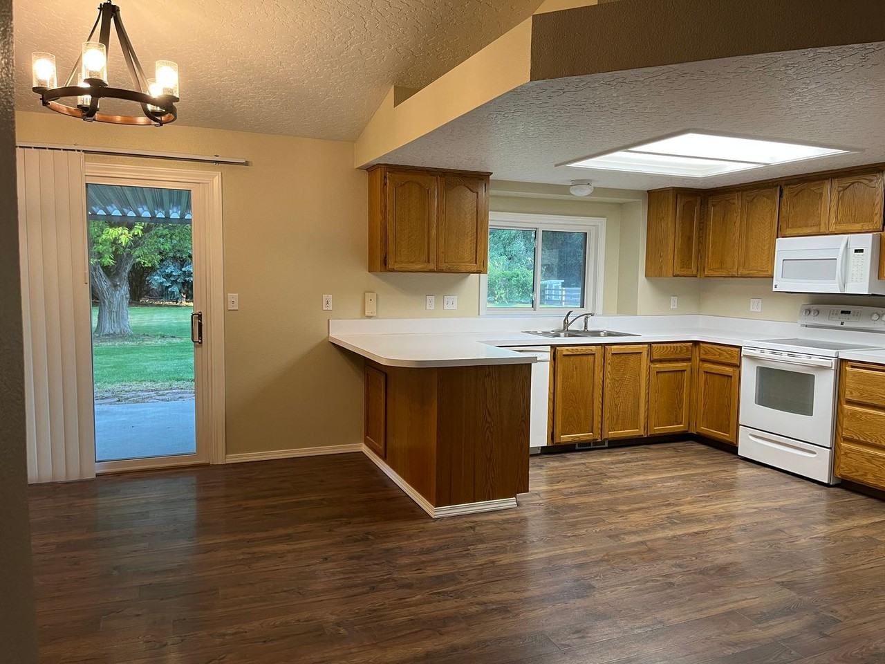 4845 Heath Way - Photo 4 of 19