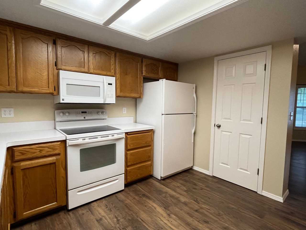 4845 Heath Way - Photo 6 of 19