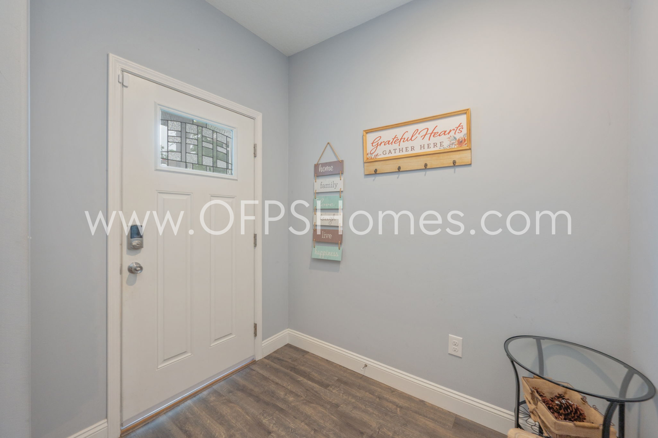 193 Johnson Ct - Photo 4 of 35