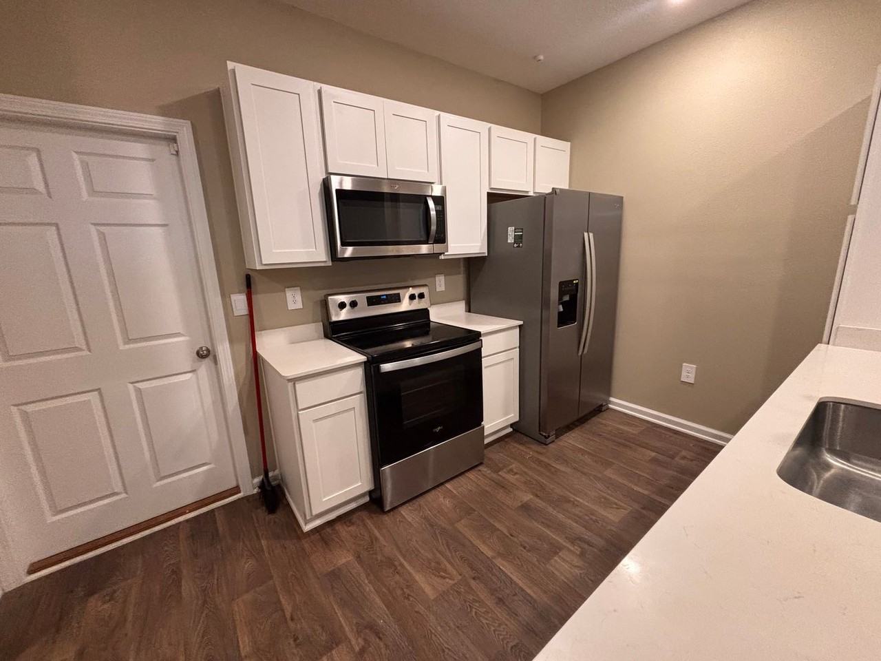 903 Rivertree Pl - Photo 6 of 25