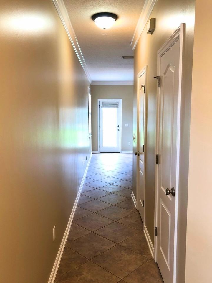 26 Lonesome Pine St - Photo 3 of 23