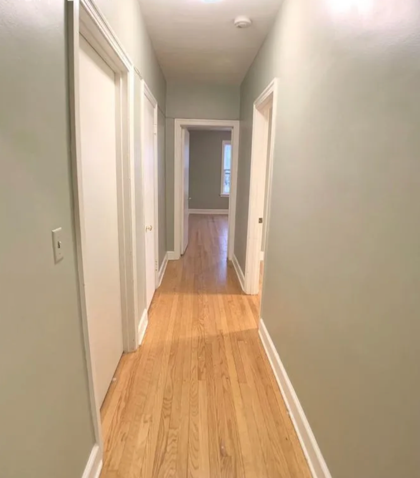 939 College Ave - Photo 4 of 7