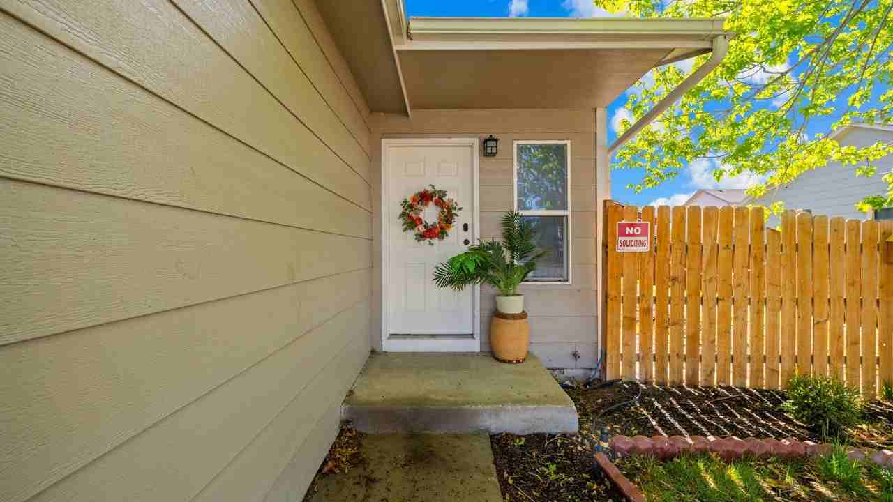 580 Upton Dr - Photo 6 of 30