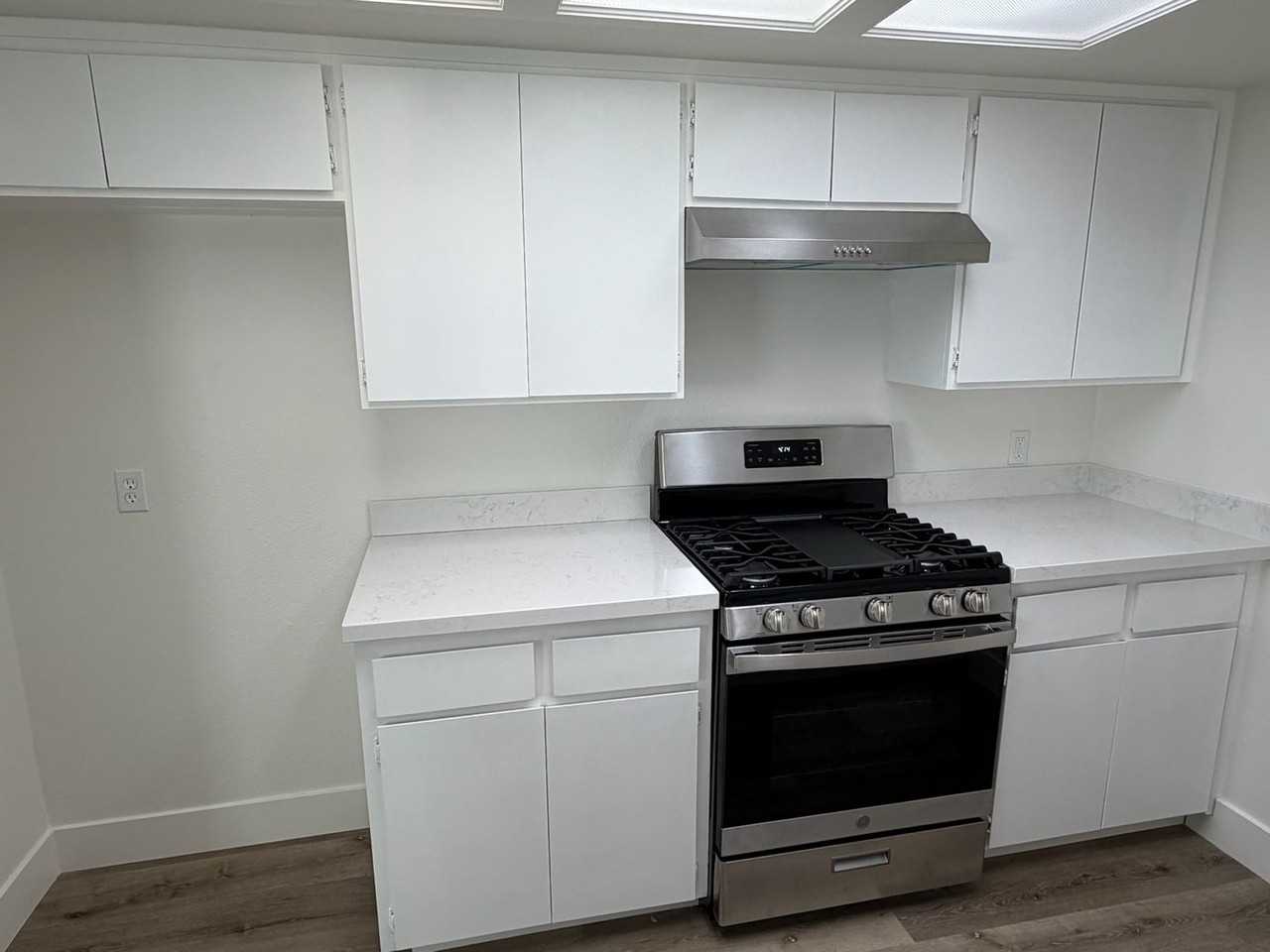 2337 N 10th Ave - Photo 6 of 19