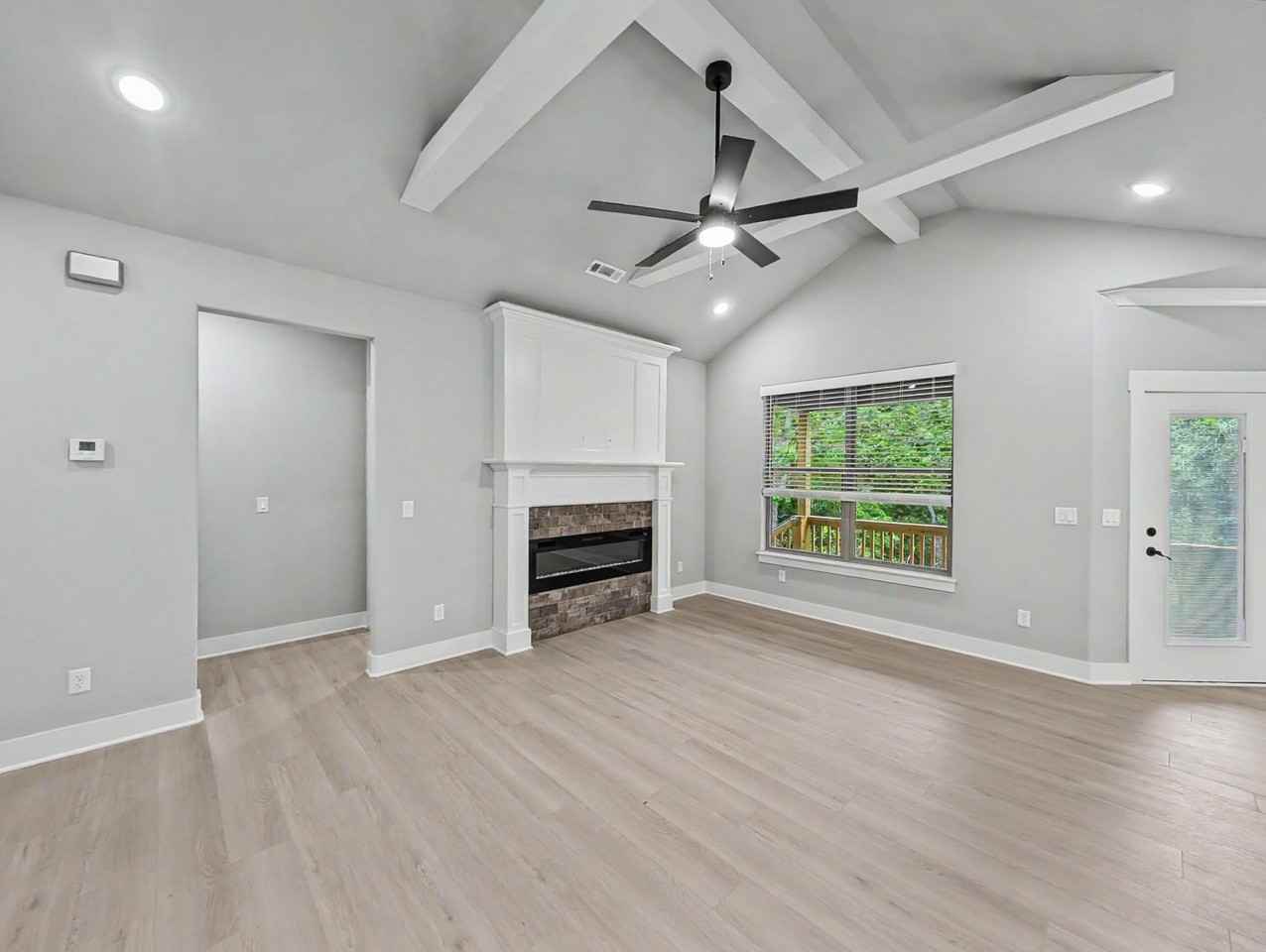 64 Islay Dr - Photo 2 of 22