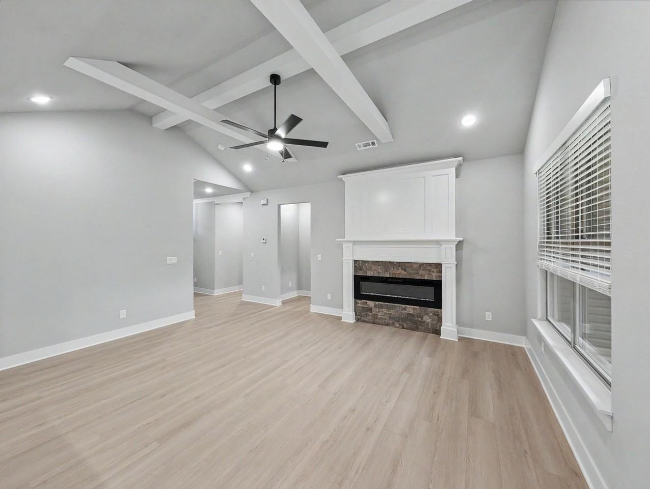 64 Islay Dr - Photo 3 of 22