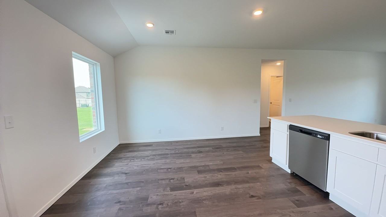 1604 1604 E Gary Street - Photo 6 of 19