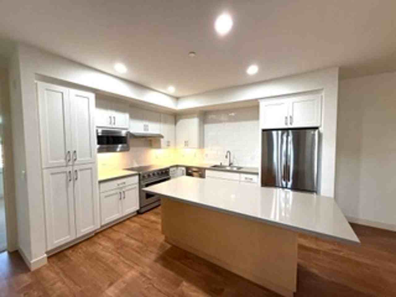 912 Lundy Ln - Photo 3 of 17