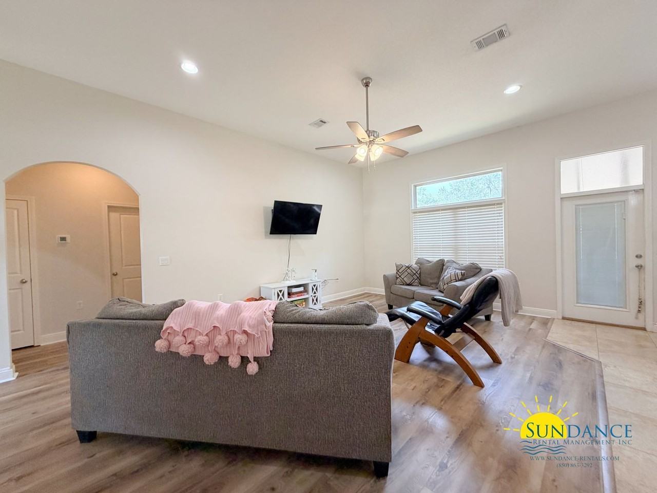 418 Westminster Rd - Photo 4 of 23