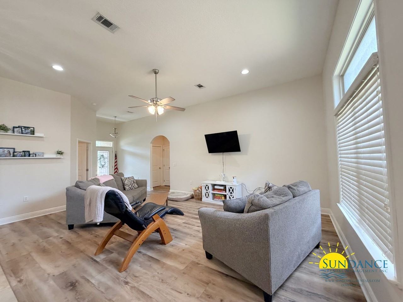 418 Westminster Rd - Photo 6 of 23