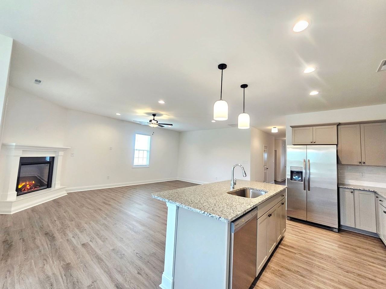 283 Crowville St - Photo 2 of 36
