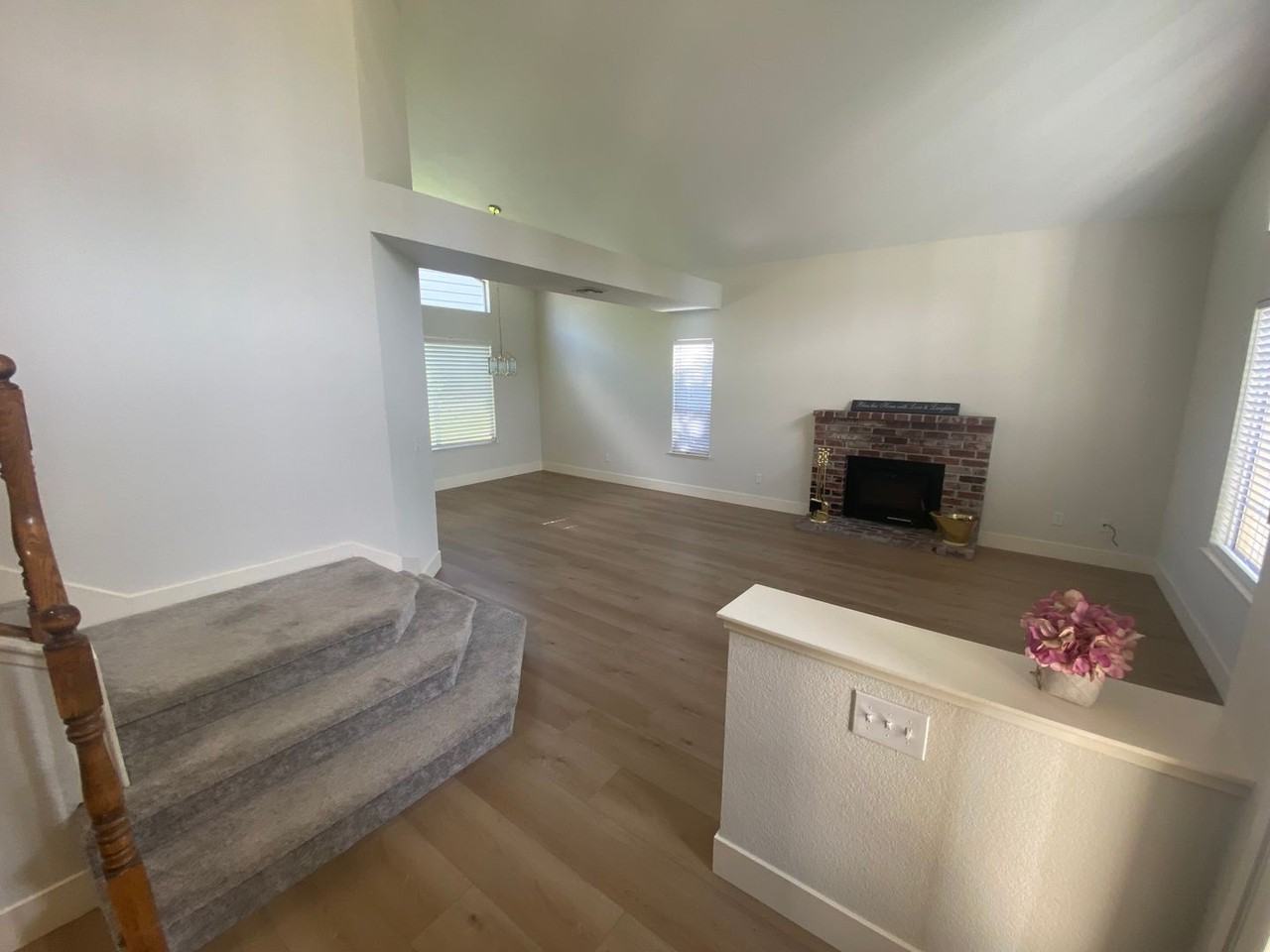 8524 Oak Harbour Ct - Photo 3 of 24