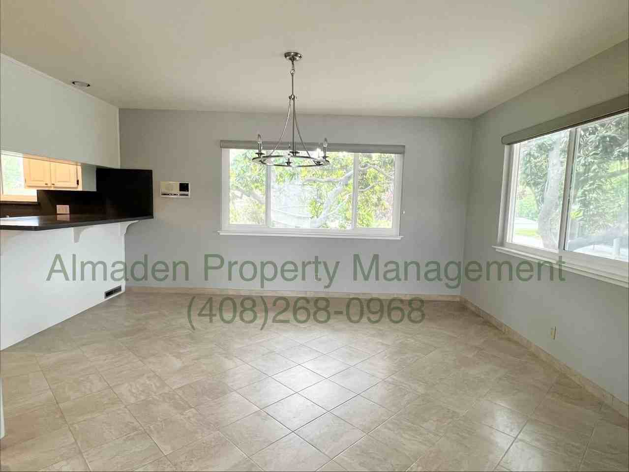 1096 Polk Ave - Photo 3 of 23