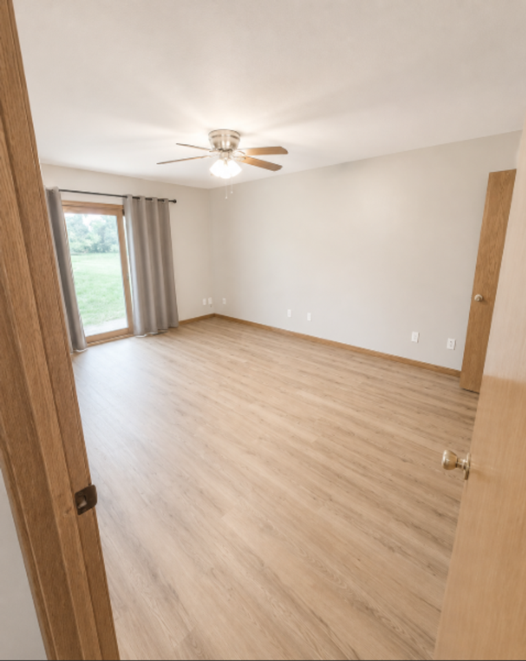 802 Briarbrook Dr - Photo 6 of 10