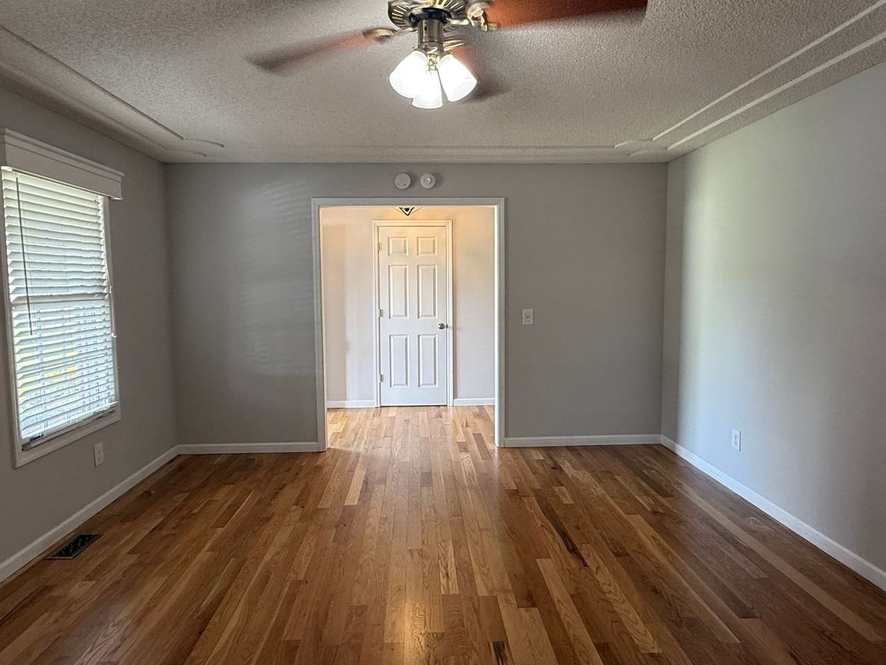4103 Aztec Dr - Photo 6 of 38