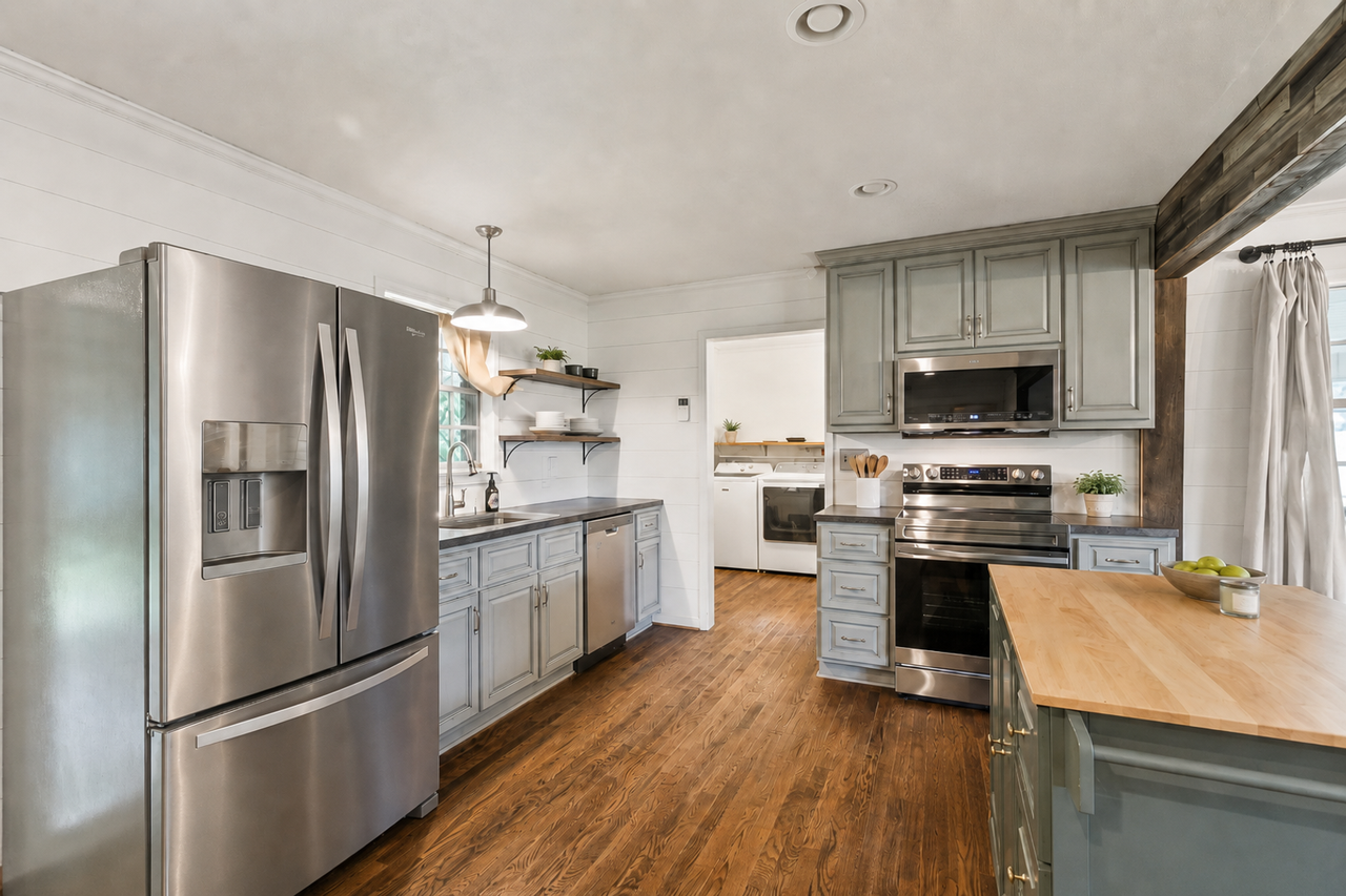 3836 Blackberry Ln - Photo 5 of 17