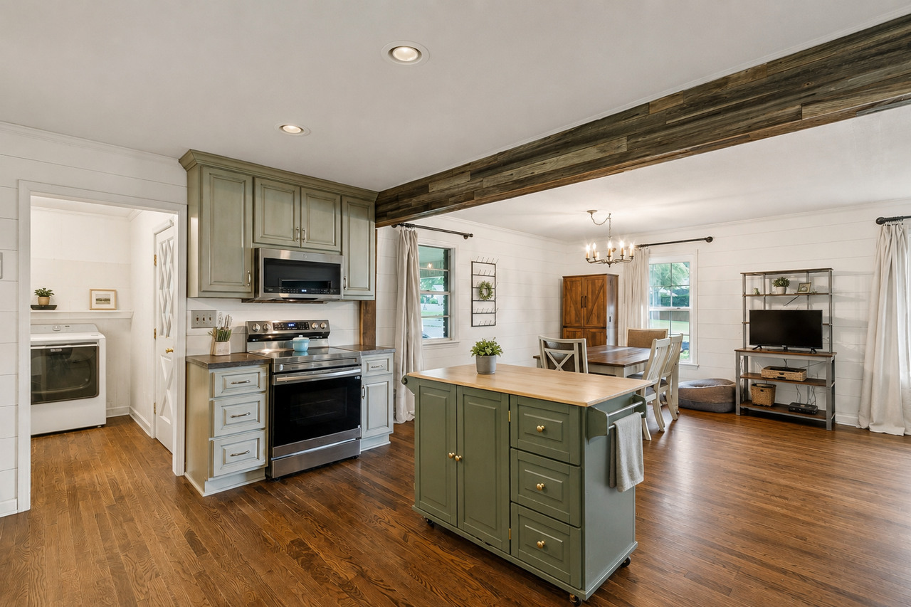 3836 Blackberry Ln - Photo 6 of 17