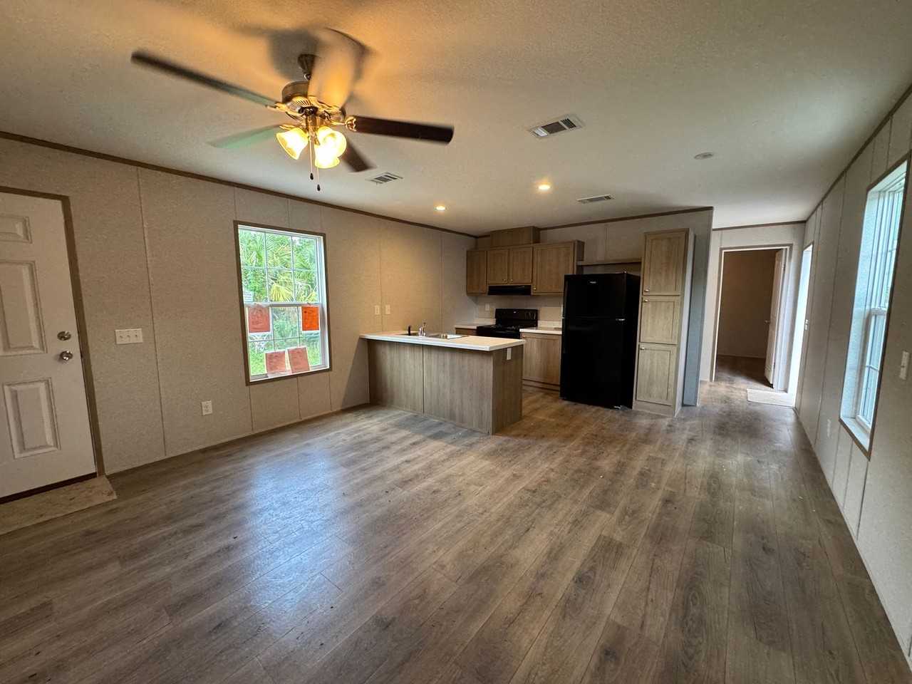 1114 5th St Sw - Photo 2 of 13