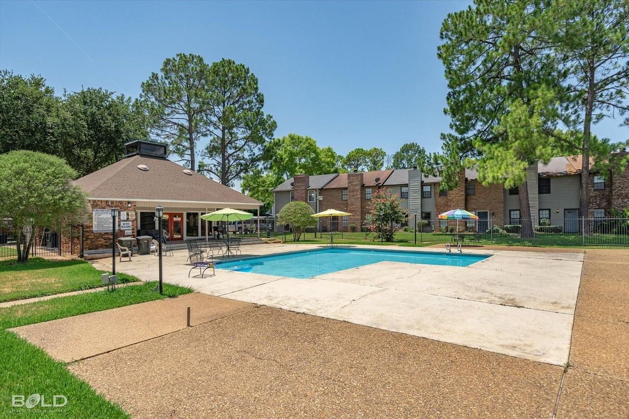 9993 Smugglers Cove Ln - Photo 2 of 26