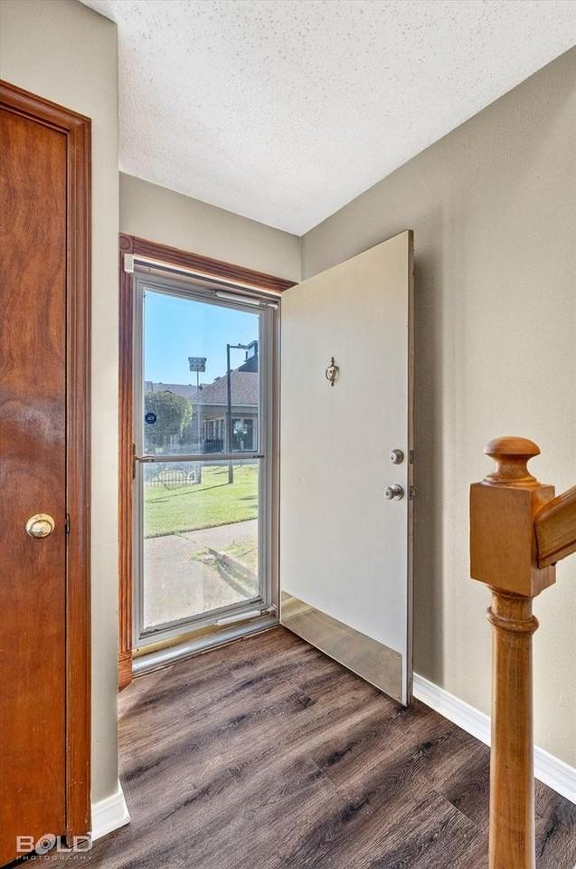 9993 Smugglers Cove Ln - Photo 5 of 26