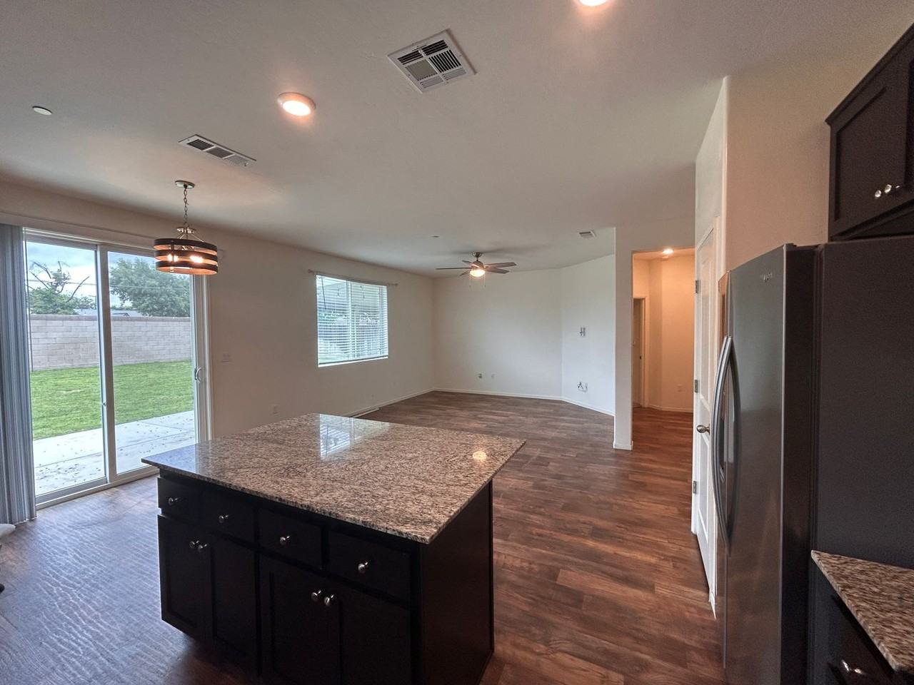 1296 Sparrow Dr - Photo 3 of 21