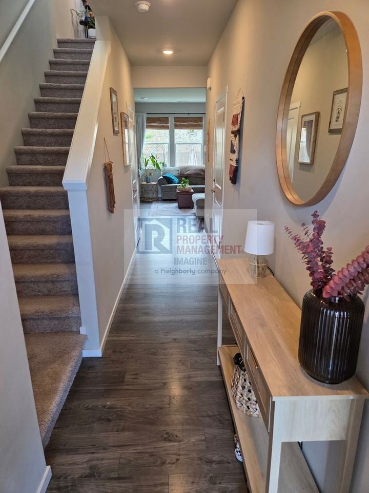 6032 Addison Rd Sw - Photo 3 of 45