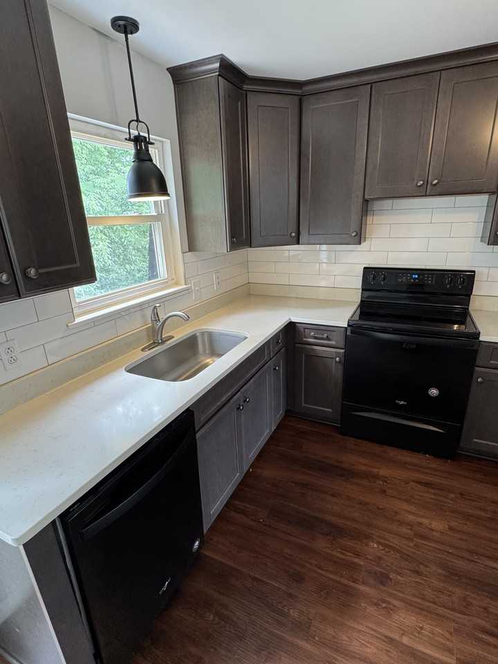 1010 Ridgeway Ave #8 - Photo 4 of 19