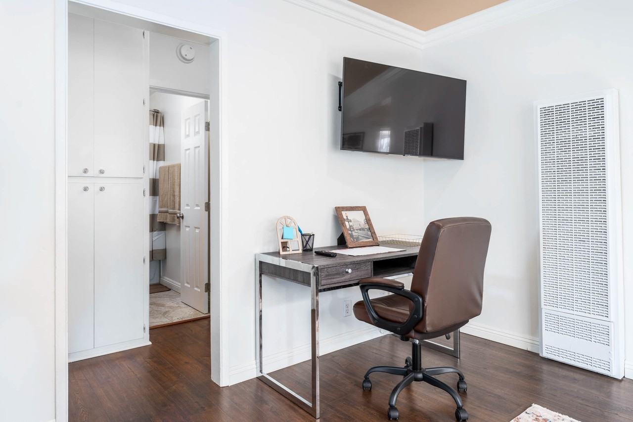 545 East 97th Street #2 - Photo 3 of 19