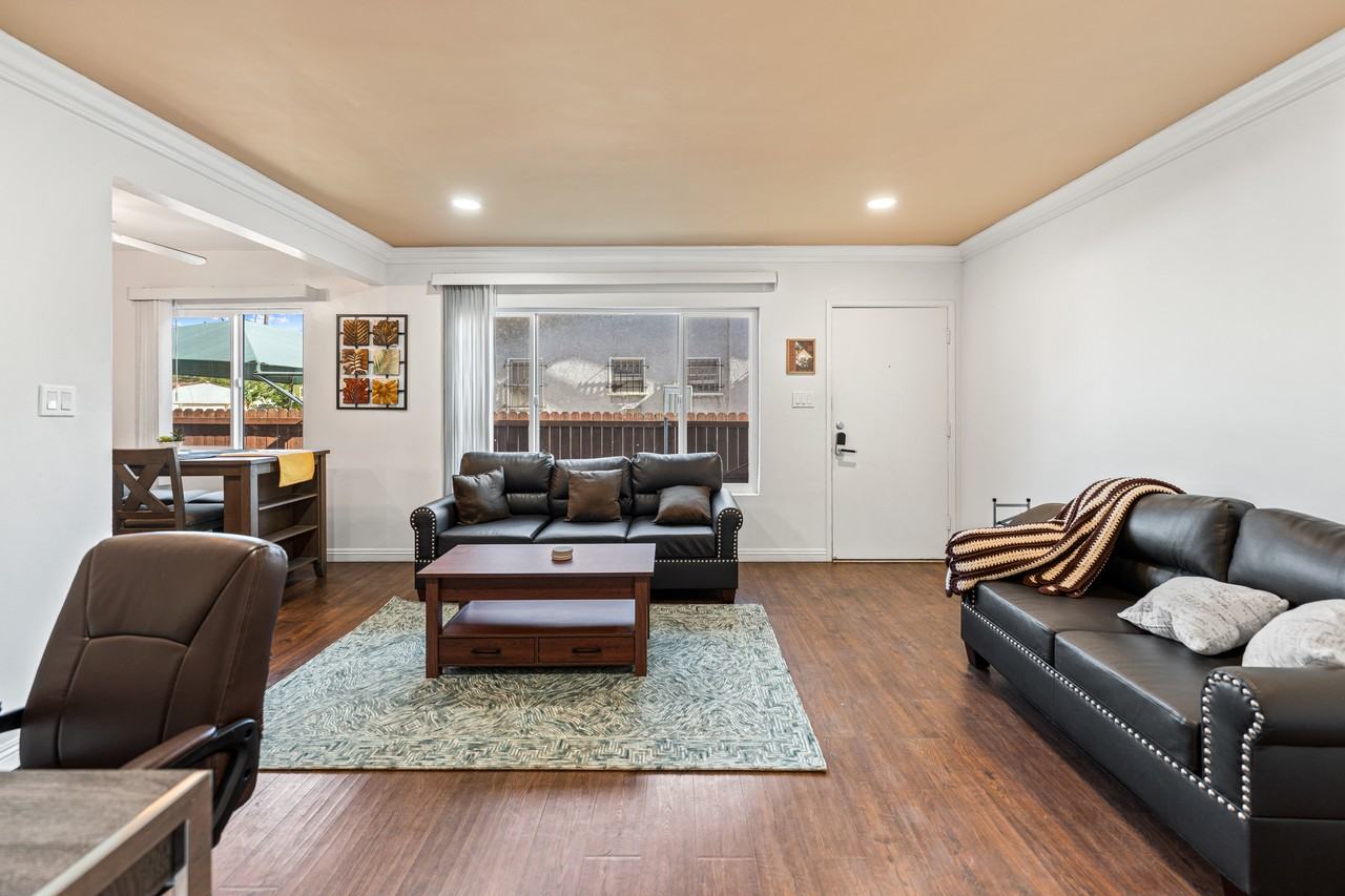 545 East 97th Street #2 - Photo 5 of 19