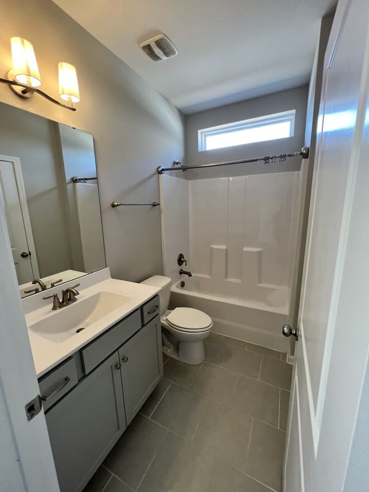 70 Carbone Ln #NA - Photo 4 of 14