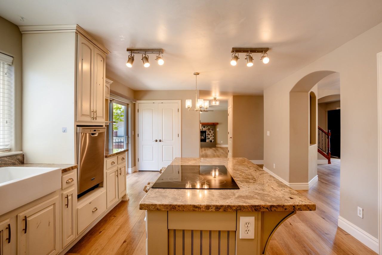 10629 N Bermuda - Photo 3 of 29