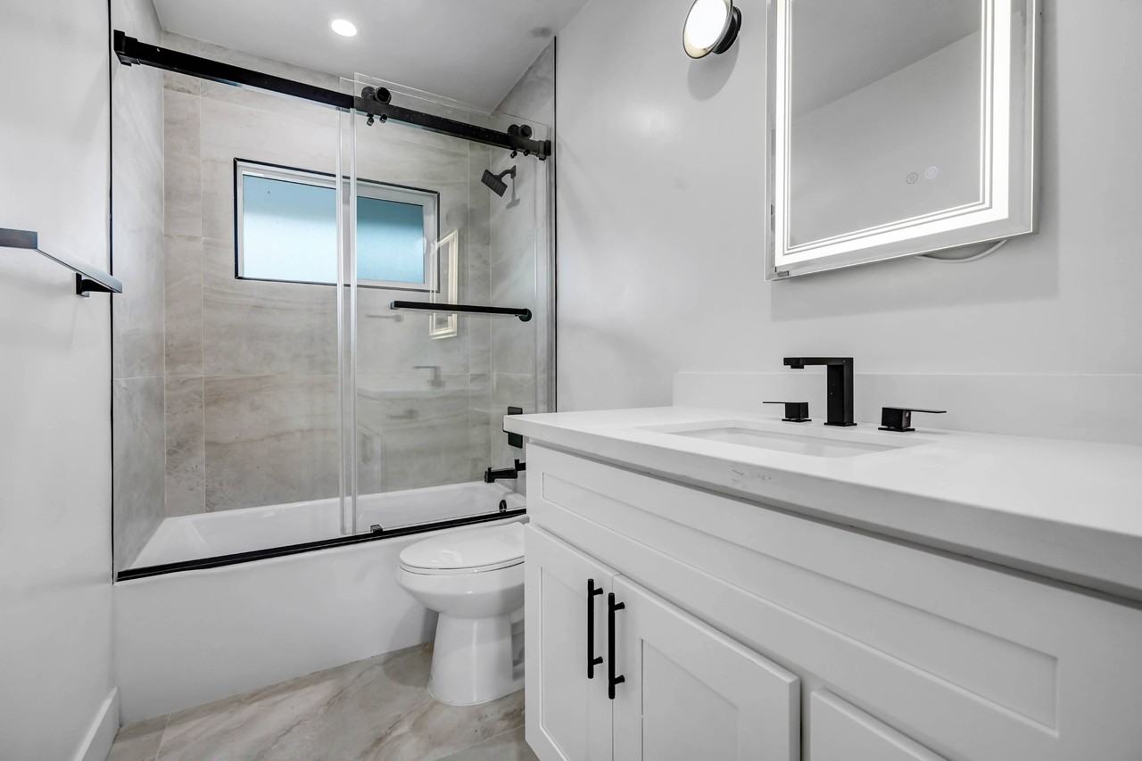 7941 Selma - Photo 5 of 8
