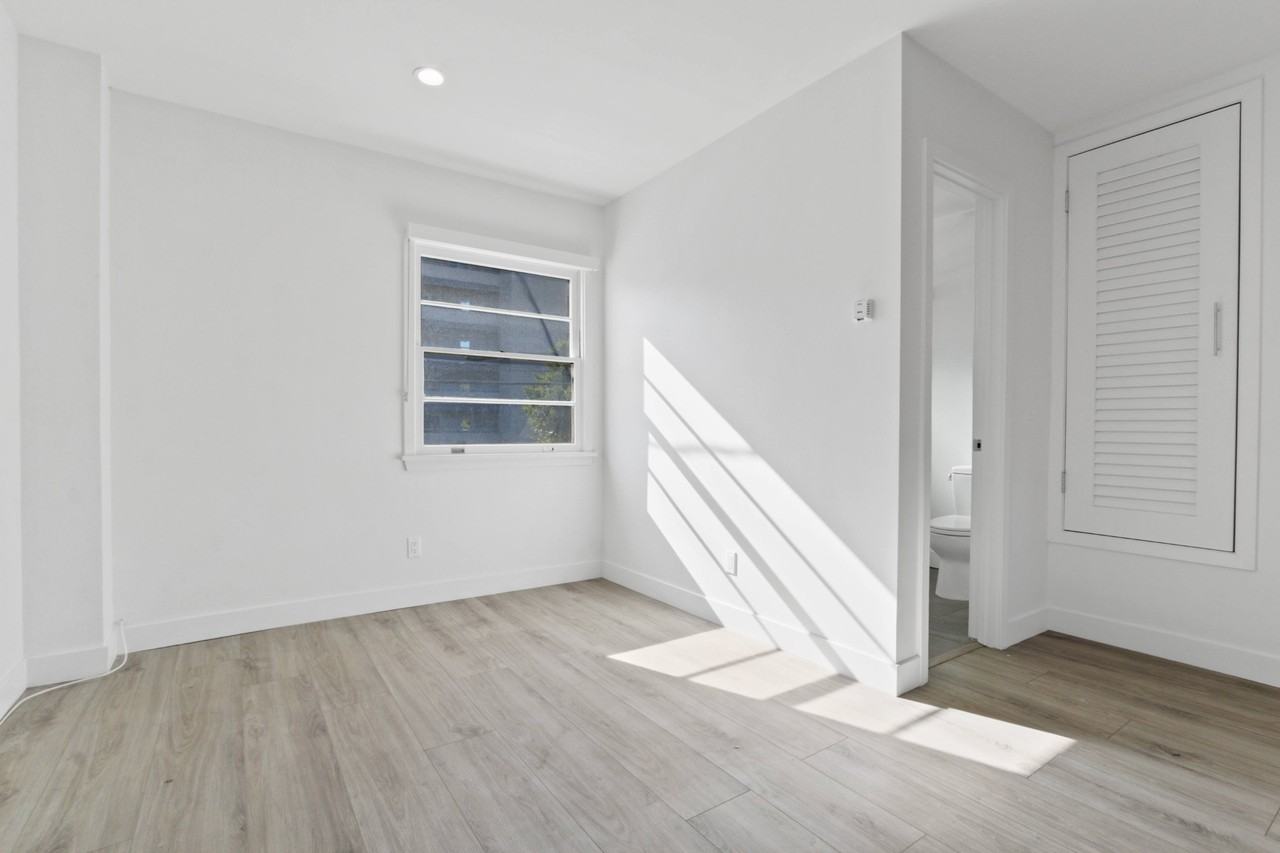 814-818 2nd Street - Photo 4 of 19