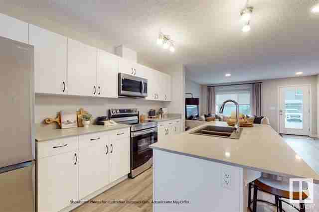 1225 16A Street NW, Edmonton - Photo 5 of 42