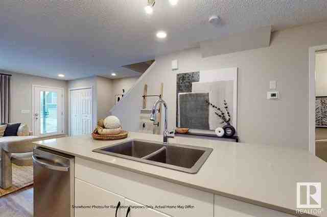 1225 16A Street NW, Edmonton - Photo 6 of 42