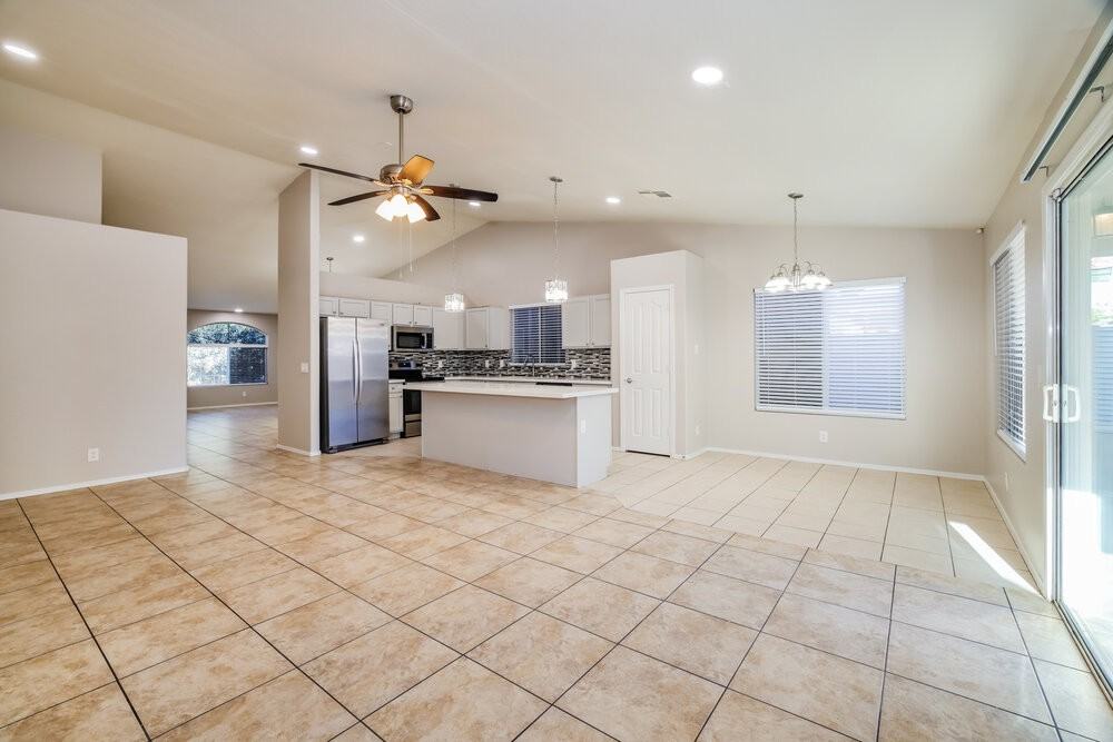 2904 W Sunland Ave - Photo 3 of 16