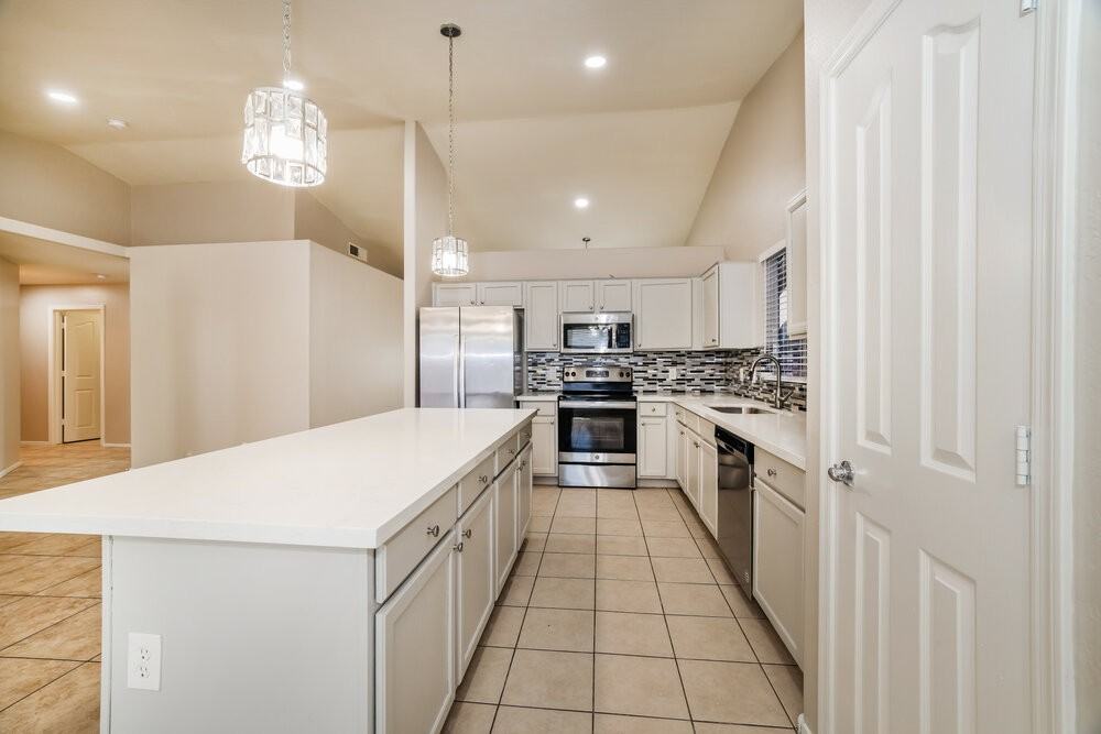 2904 W Sunland Ave - Photo 7 of 16