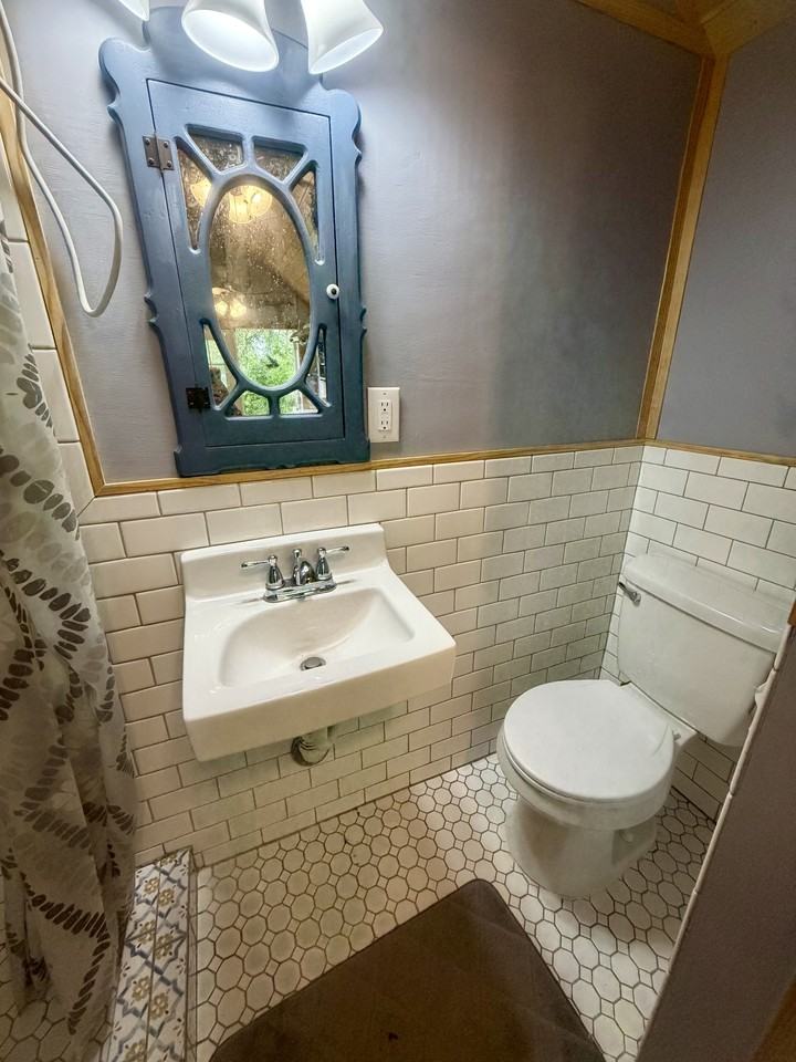 184 3rd St #2 - Photo 6 of 12