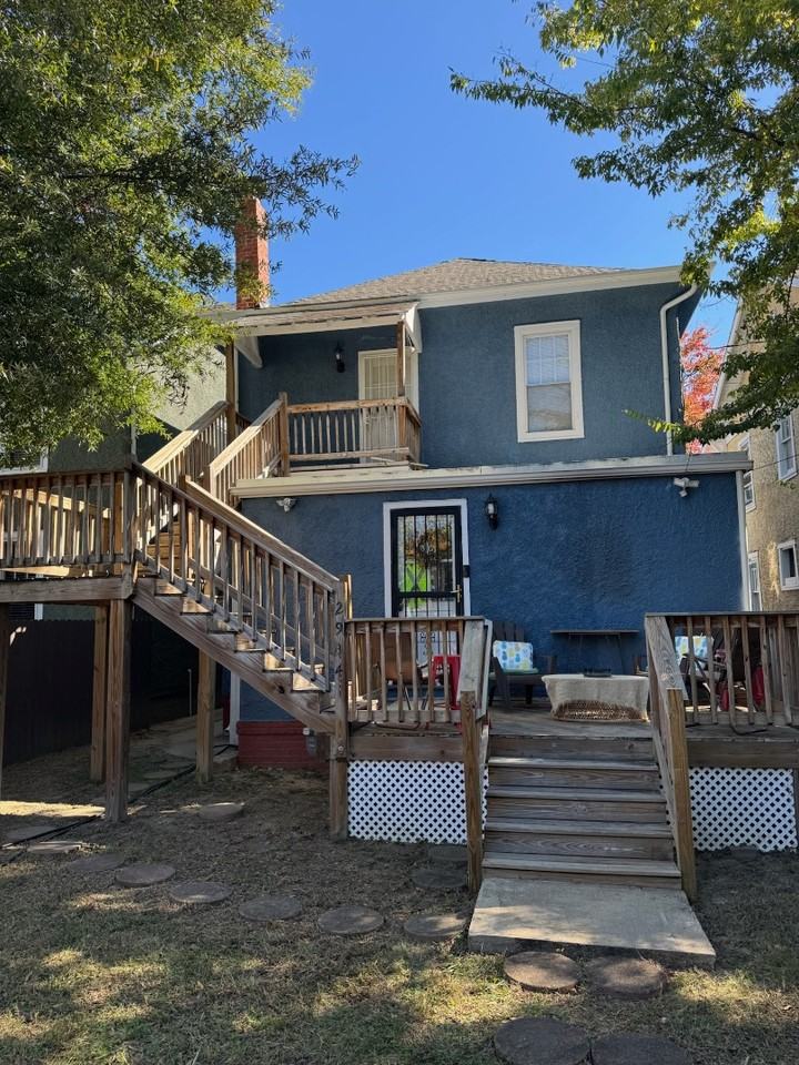 Hanes (Duplex) - Photo 2 of 3