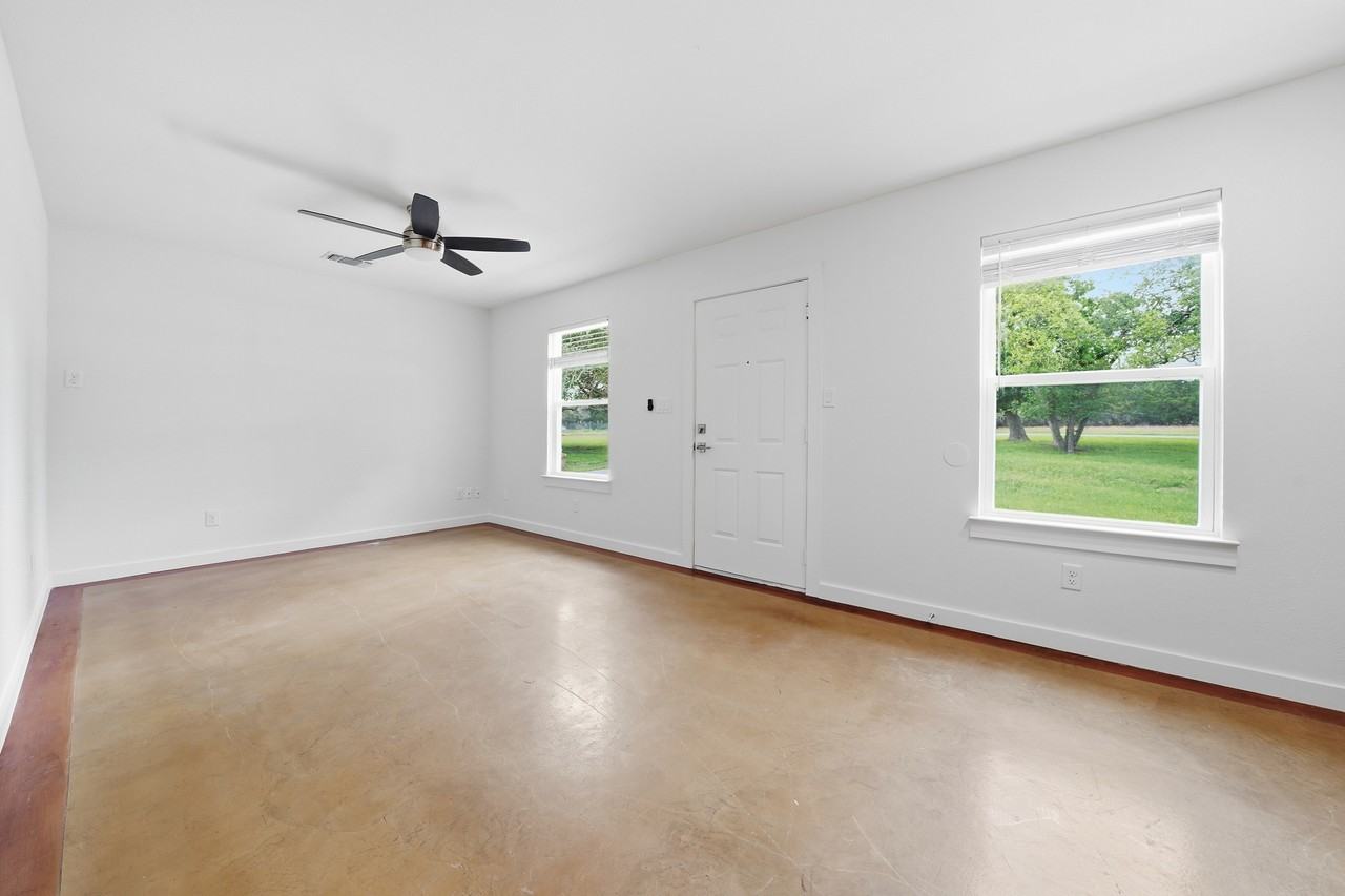 102 Rose Dr #B - Photo 4 of 24