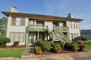 Carriage Court 12104 - Photo 1 of 1
