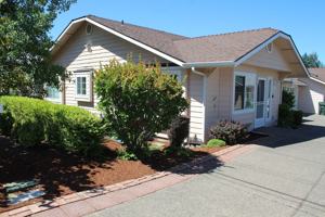 featured image of 2060 Hubbard Ln