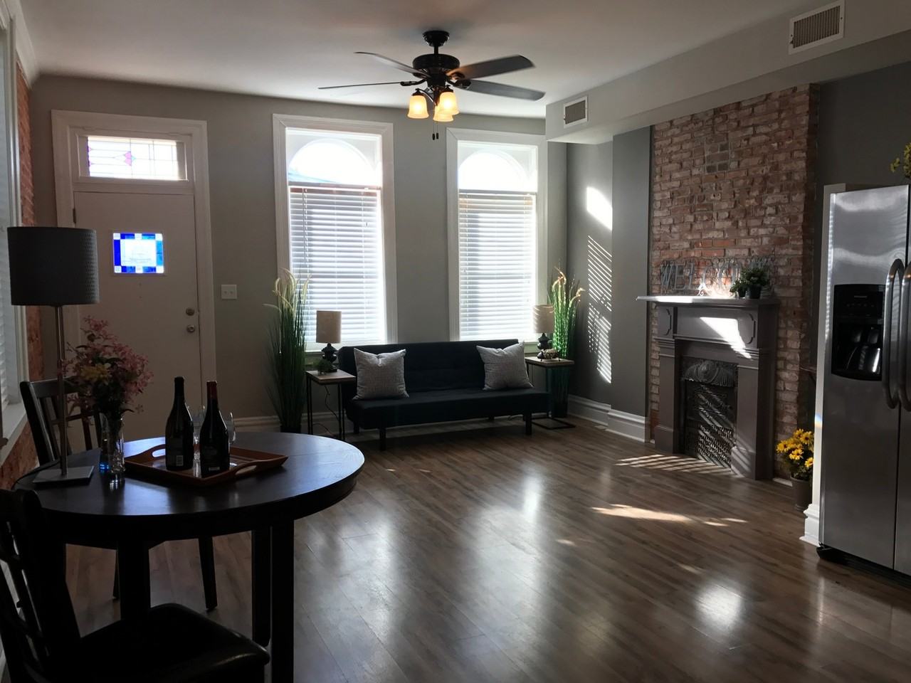 2236 Edwards St - Photo 4 of 26
